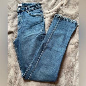 Zara Skinny Split-hem Jeans